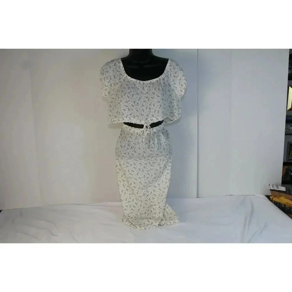 ladies blouse&skirt set size S